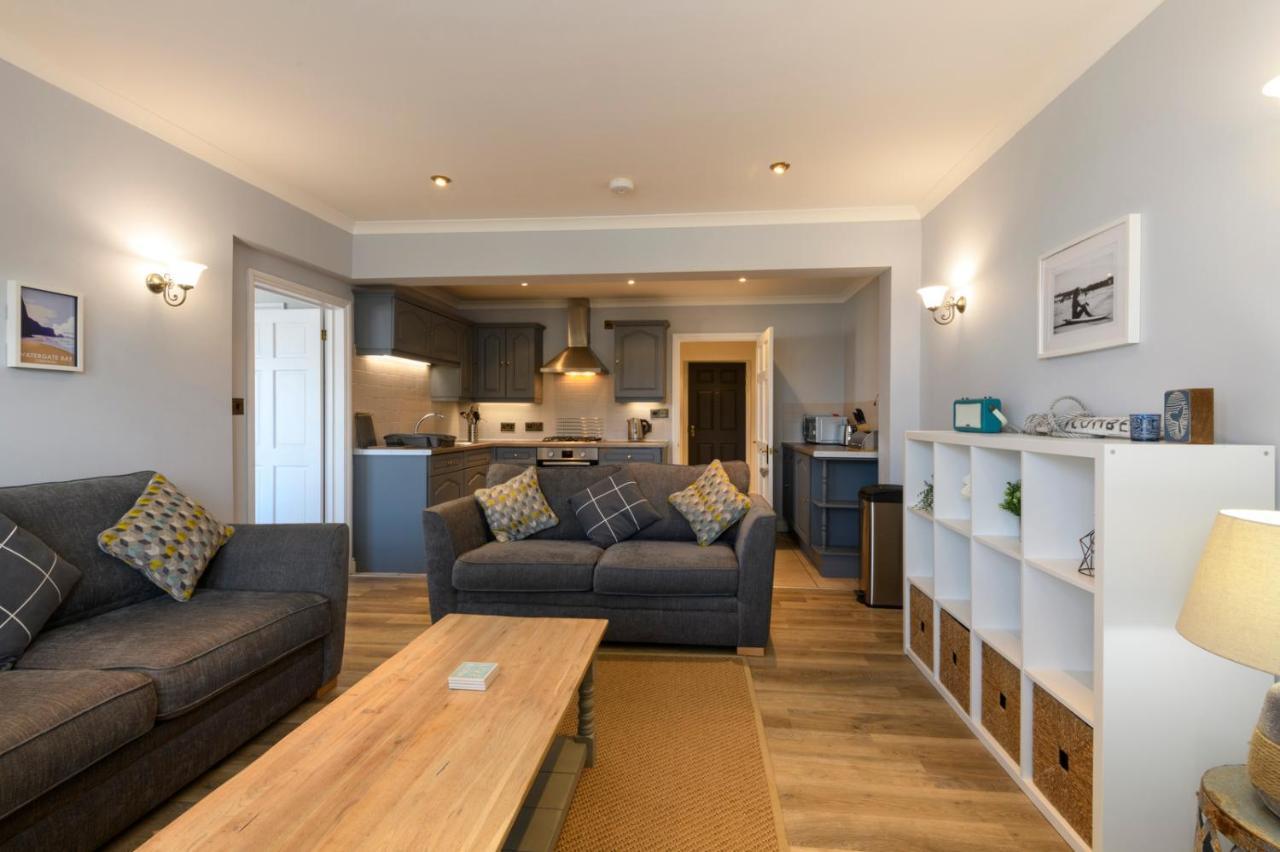 Beachcombers Apartments New Quay エクステリア 写真