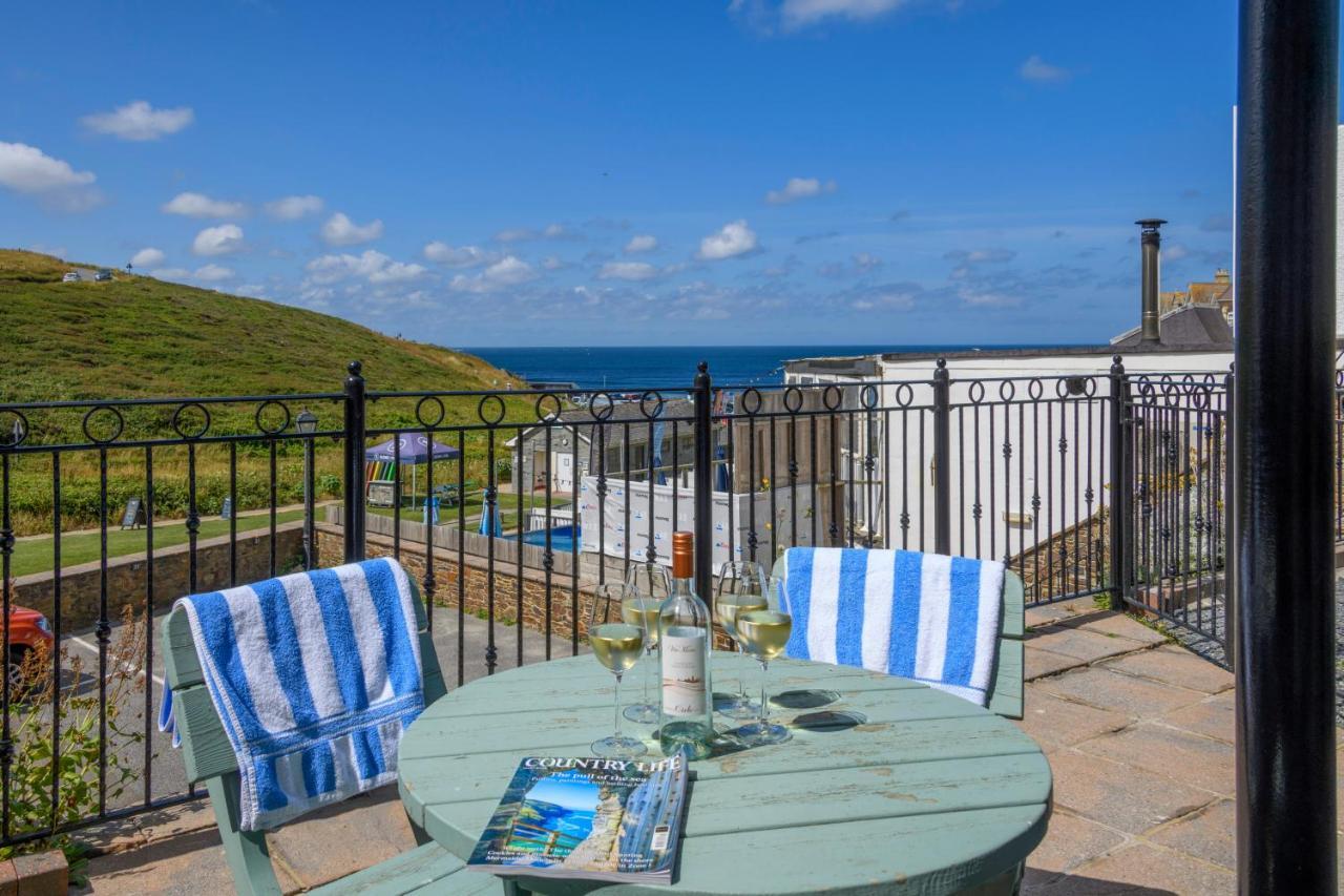 Beachcombers Apartments New Quay エクステリア 写真
