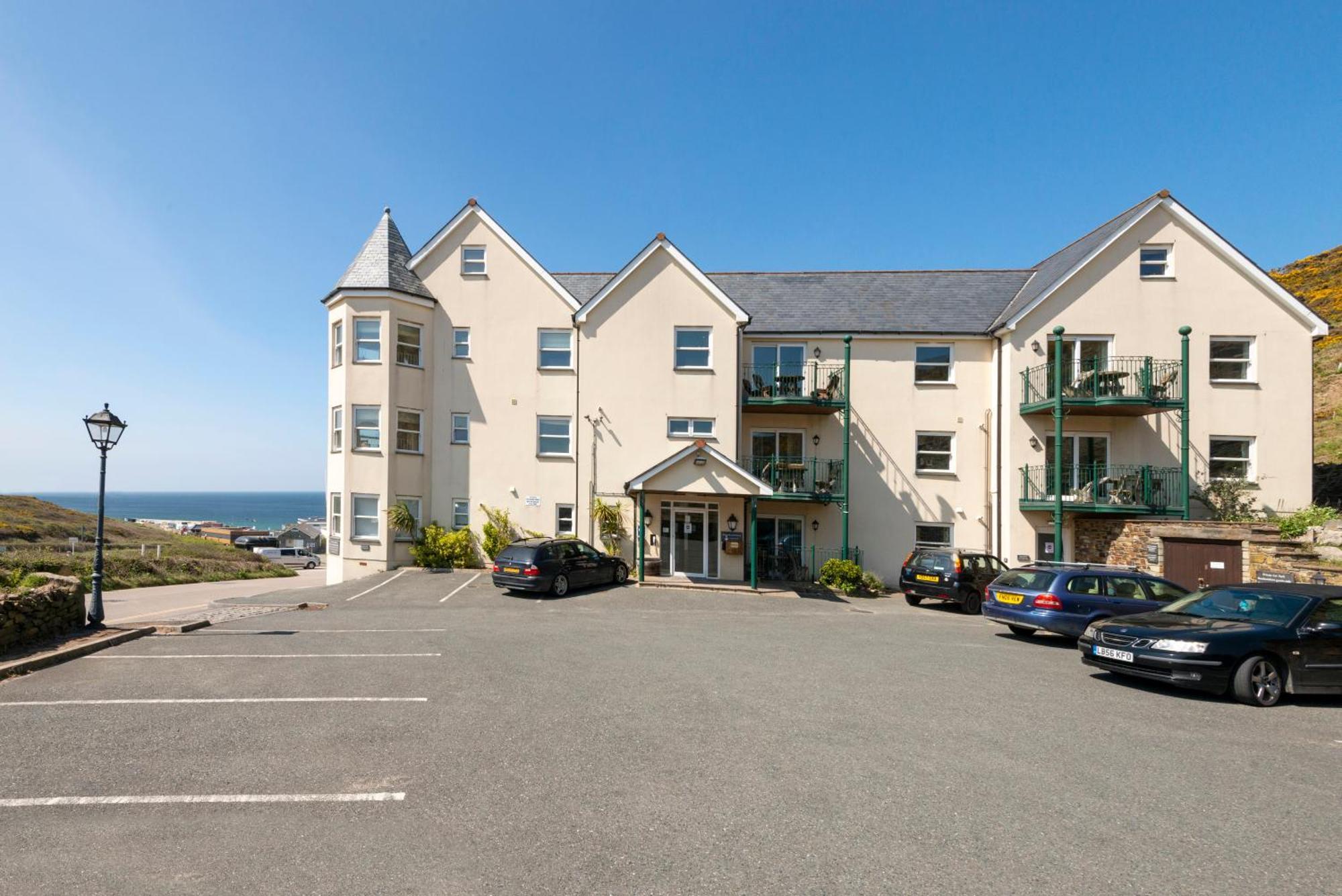 Beachcombers Apartments New Quay エクステリア 写真