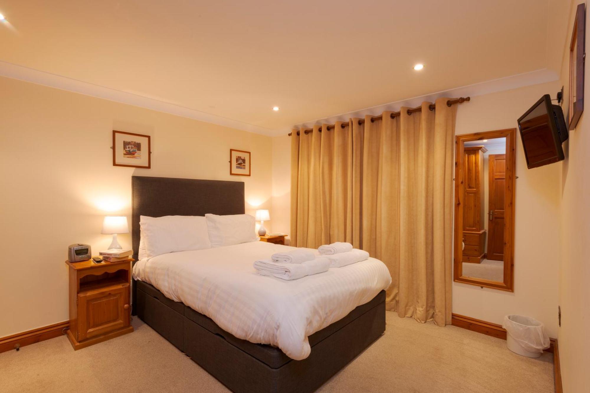 Beachcombers Apartments New Quay 部屋 写真