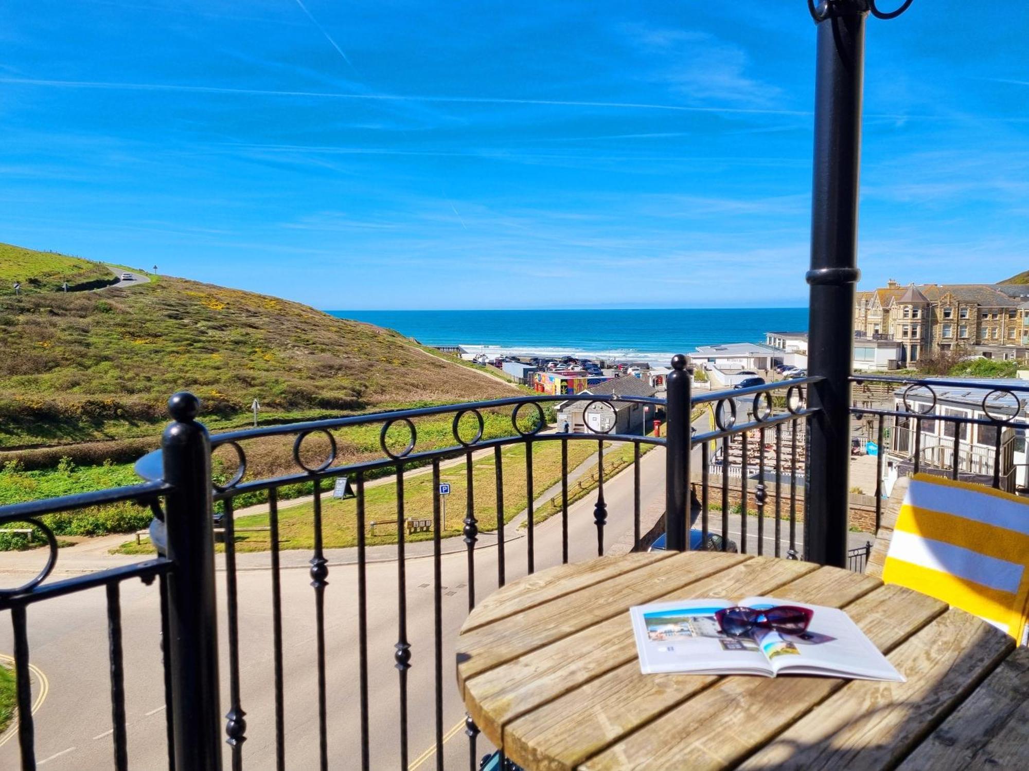 Beachcombers Apartments New Quay エクステリア 写真
